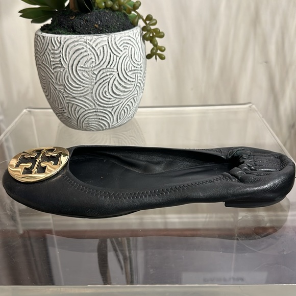 Tory Burch Minnie Travel Perfect Black & Gold Ballet Flats - Picture 6 of 16